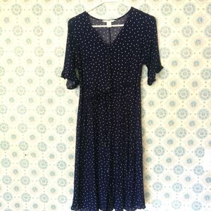 H&M Maternity Dress button down nursing friendly!